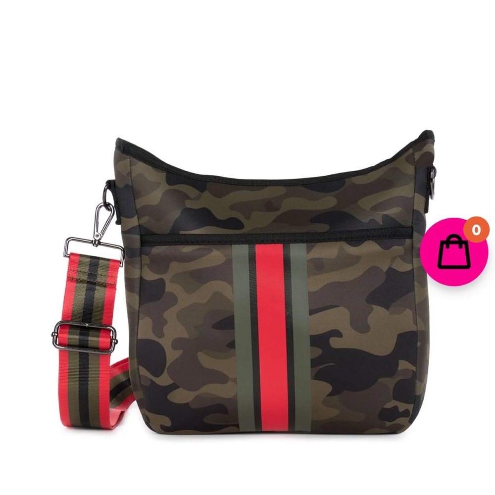 New Haute Shore Camo Crossbody Blake Soho Neoprene Bag